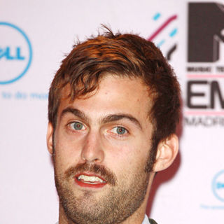 Vampire Weekend in MTV Europe Music Awards 2010 - Arrivals - mtv_ema_arrivals_020_wenn3084684