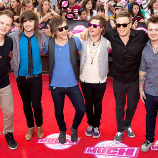 These Kids Wear Crowns in 2010 MuchMusic Video Awards - Red Carpet Arrivals