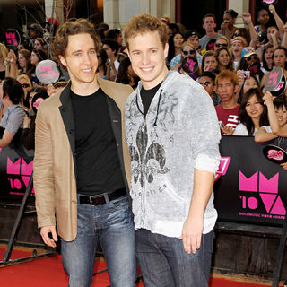 Craig Kielburger, Marc Kielburger in 2010 MuchMusic Video Awards - Red Carpet Arrivals