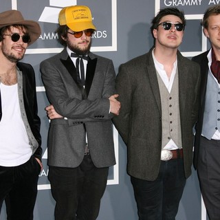 Mumford & Sons in The 53rd Annual GRAMMY Awards - Red Carpet Arrivals - mumford-sons-53rd-annual-grammy-awards-01