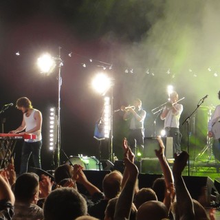 Mumford & Sons in Mumford and Sons Performing at A Charity Gig for AFC Wimbledon - mumford-sons-performing-for-afc-wimbledon-03