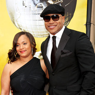 LL Cool J, Simone Johnson in 41st NAACP Image Awards - Arrivals