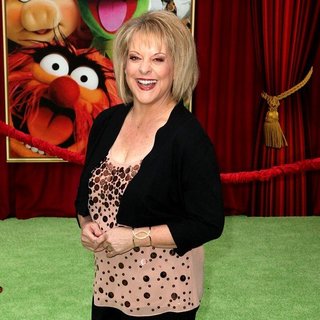 The Premiere of Walt Disney Pictures' The Muppets - Arrivals - nancy-grace-premiere-the-muppets-02
