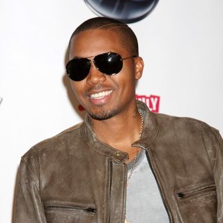 Nas in The 2011 Billboard Music Awards - Press Room