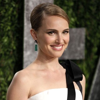 2013 Vanity Fair Oscar Party - Arrivals