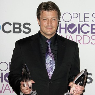 Nathan Fillion in People's Choice Awards 2013 - Press Room
