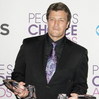 Nathan Fillion in People's Choice Awards 2013 - Press Room