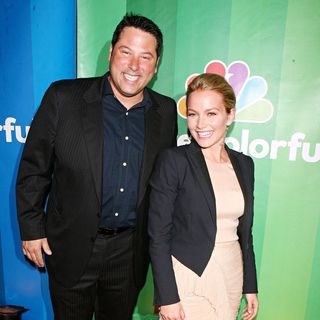 Greg Grunberg, Becki Newton in 2010 NBC Upfront Presentation