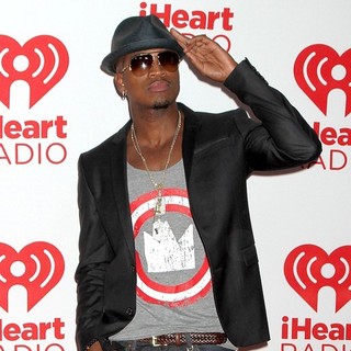 Ne-Yo in 2012 iHeartRadio Music Festival - Day 2 - Arrivals