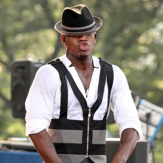 Ne-Yo in Ne-Yo Performs Live as Part of Good Morning America's Summer Concert Series