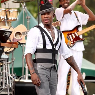 Ne-Yo in Ne-Yo Performs Live as Part of Good Morning America's Summer Concert Series