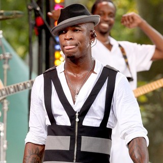 Ne-Yo in Ne-Yo Performs Live as Part of Good Morning America's Summer Concert Series