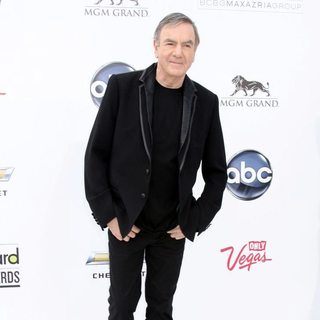Neil Diamond in The 2011 Billboard Music Awards - Arrivals
