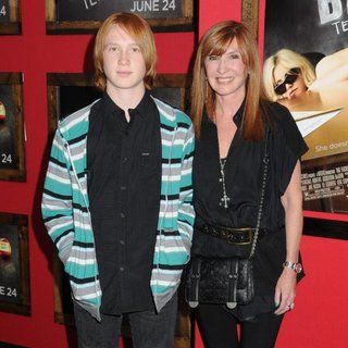 Nicole Miller in World Premiere of Bad Teacher - Arrivals