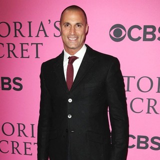 Nigel Barker in The 2012 Victoria's Secret Fashion Show