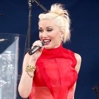 Gwen Stefani, No Doubt in No Doubt Perform Live as Part of Good Morning America's Summer Concert Series