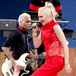 Tony Kanal, Gwen Stefani, No Doubt in No Doubt Perform Live as Part of Good Morning America's Summer Concert Series