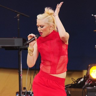 Gwen Stefani, No Doubt in No Doubt Perform Live as Part of Good Morning America's Summer Concert Series