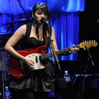 Norah Jones Performing Live on Stage