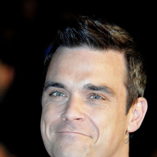 Robbie Williams in NRJ Music Awards 2010