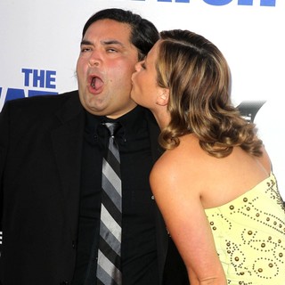 Los Angeles Premiere of The Watch - nunez-schaeffer-premiere-the-watch-02
