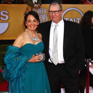 Catherine Rusoff, Ed O'Neill in 19th Annual Screen Actors Guild Awards - Arrivals