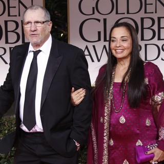Ed O'Neill, Catherine Rusoff in The 69th Annual Golden Globe Awards - Arrivals