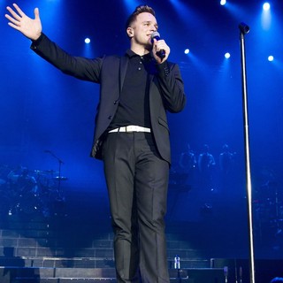 Olly Murs in Olly Murs Performing Live