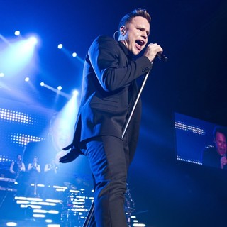 Olly Murs in Olly Murs Performing Live