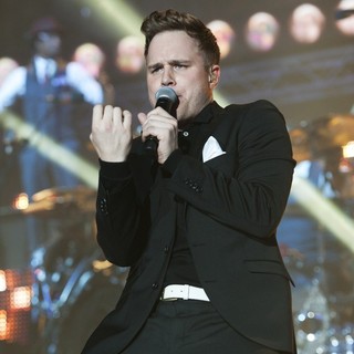 Olly Murs in Olly Murs Performing Live
