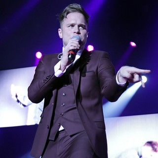 Olly Murs in Olly Murs Performing Live on Stage