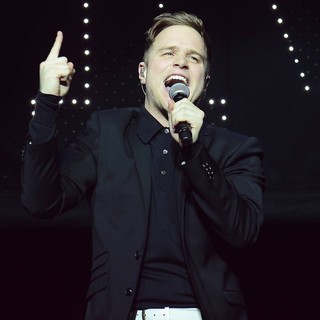 Olly Murs Performs