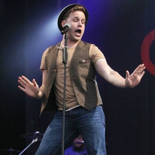 Olly Murs in Diana Vickers Performs at The Lytham Proms