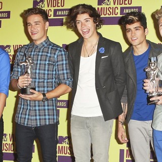 One Direction in 2012 MTV Video Music Awards - Press Room