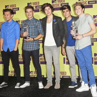 One Direction in 2012 MTV Video Music Awards - Press Room