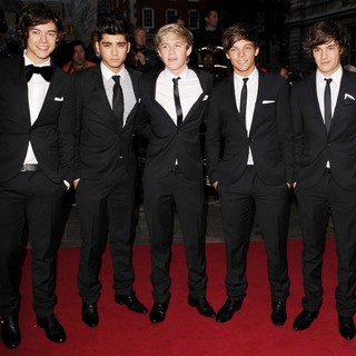 One Direction in GQ Men of The Year Awards 2011 - Arrivals