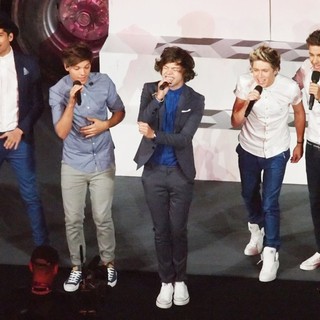 One Direction in London 2012 Olympic Games - Closing Ceremony