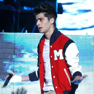 Zayn Malik, One Direction in One Direction Perform Live for The Theatre of Performing Arts