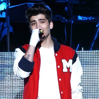 Zayn Malik, One Direction in One Direction Perform Live for The Theatre of Performing Arts