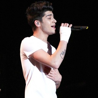 Zayn Malik, One Direction in One Direction Perform Live for The Theatre of Performing Arts