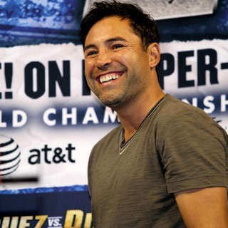 Oscar De La Hoya in Juan Manuel Marquez and Juan Diaz Weigh-in - oscar-de-la-hoya-weigh-in-01
