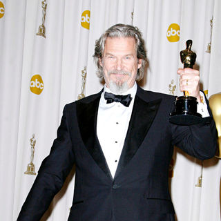 Jeff Bridges in The 82nd Annual Academy Awards (Oscars) - Press Room
