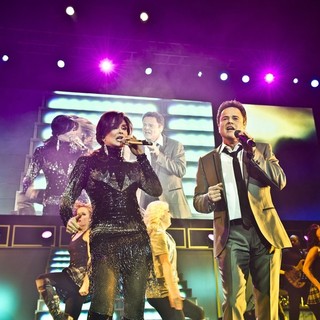 Marie Osmond, Donny Osmond in Donny Osmond and Marie Osmond Perform Live