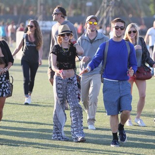Emma Roberts, Chord Overstreet in Celebrities at The 2012 Coachella Valley Music and Arts Festival -  Day 2