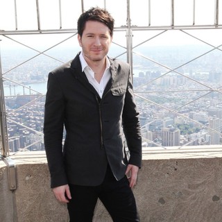 Owl City Tours The Empire State Building's 86th Floor Observatory