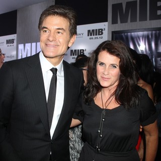Dr. Mehmet Oz, Lisa Oz in Men in Black 3 New York Premiere - Arrivals