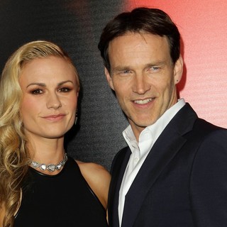 Anna Paquin in Premiere of HBO's True Blood Season 6 - Arrivals - paquin-moyer-premiere-true-blood-season-6-01