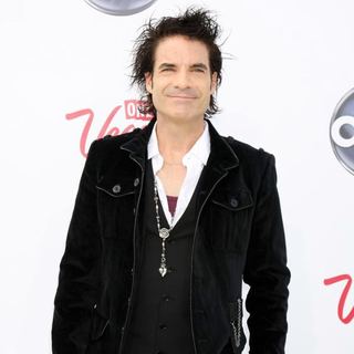 Pat Monahan in The 2011 Billboard Music Awards - Arrivals