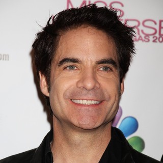 Pat Monahan, Train in 2012 Miss Universe Pageant - Arrivals