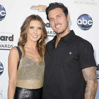 Audrina Patridge in 2013 Billboard Music Awards - Arrivals - patridge-bohan-2013-billboard-music-awards-01
